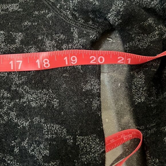 Size 5 Gray + Silver Ted Baker Crew Neck Sweater - Picture 6 of 8